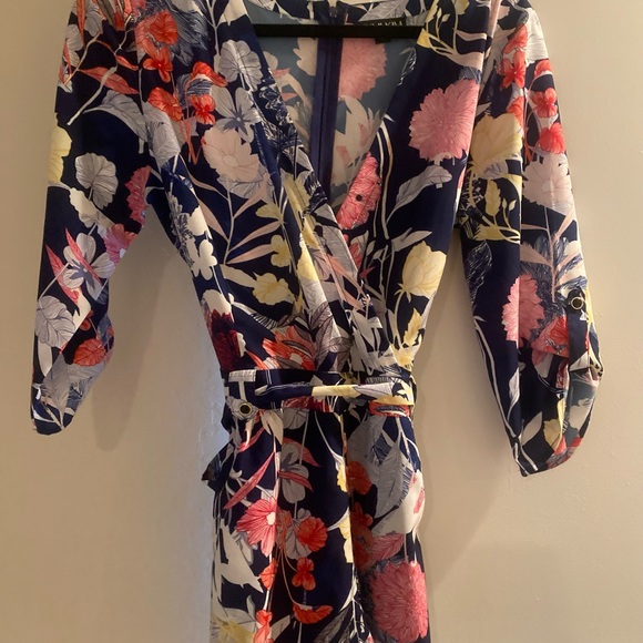 Yumi Kim Floral Romper size Medium - Picture 3 of 4